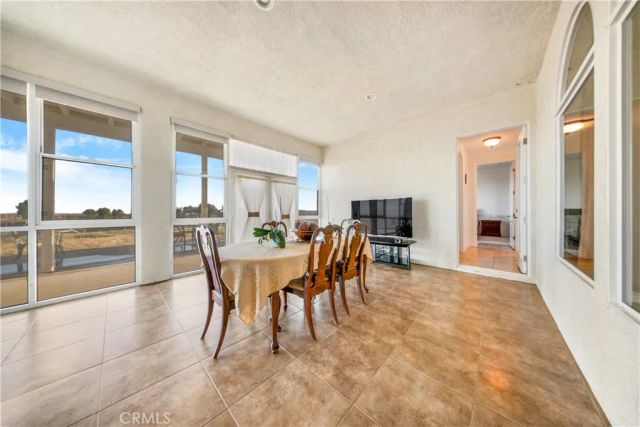 10490 Joshua, Oak Hills, CA 92344