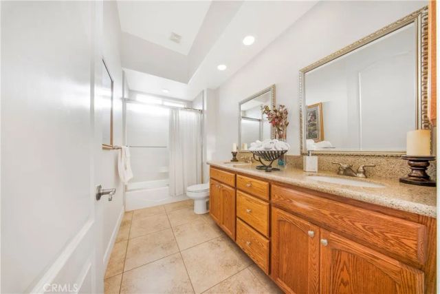 10490 Joshua, Oak Hills, CA 92344