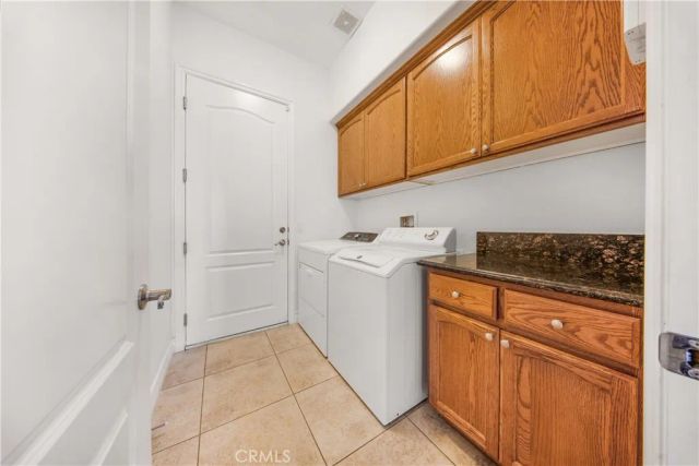 10490 Joshua, Oak Hills, CA 92344