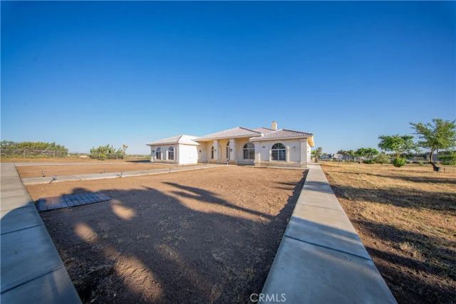 10490 Joshua, Oak Hills, CA 92344