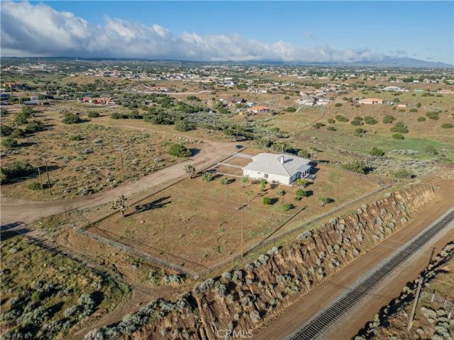 10490 Joshua, Oak Hills, CA 92344