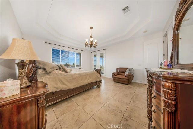 10490 Joshua, Oak Hills, CA 92344