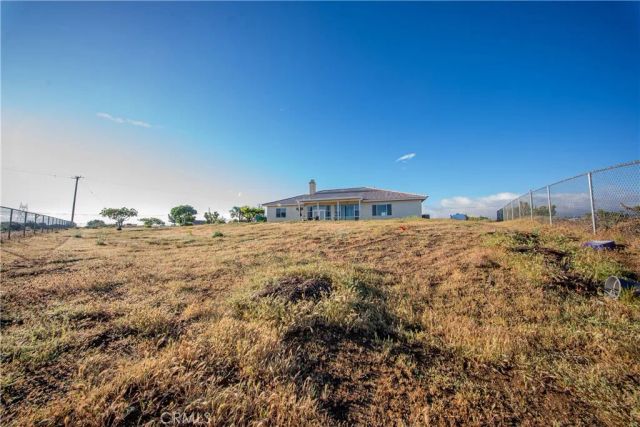 10490 Joshua, Oak Hills, CA 92344