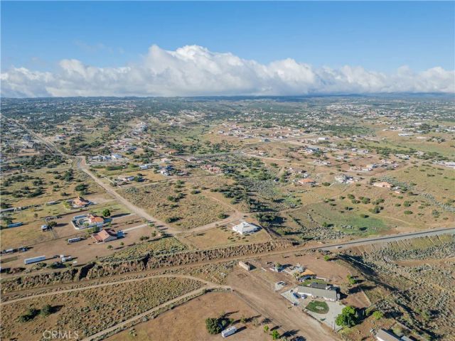 10490 Joshua, Oak Hills, CA 92344