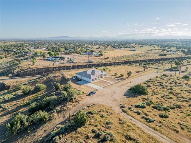 10490 Joshua, Oak Hills, CA 92344