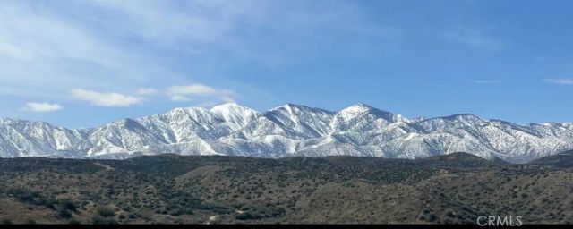 10490 Joshua, Oak Hills, CA 92344