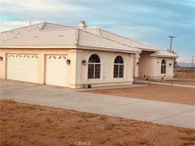 10490 Joshua, Oak Hills, CA 92344