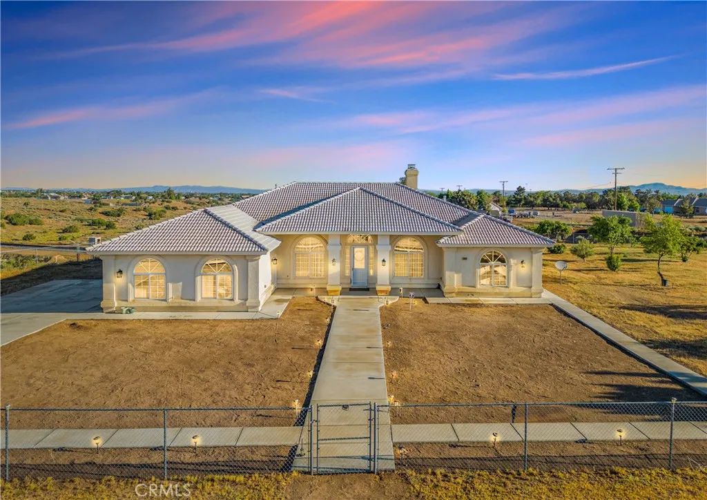 10490 Joshua, Oak Hills, CA 92344