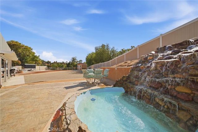 40312 Windsor, Temecula, CA 92591