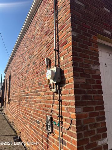 2230 Congress St, Louisville, KY 40212