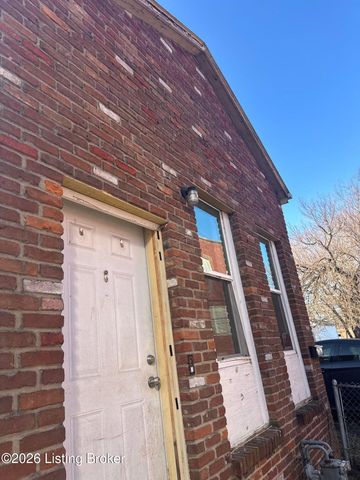 2230 Congress St, Louisville, KY 40212