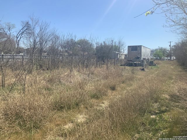 6723 W Commerce, San Antonio, TX 78227