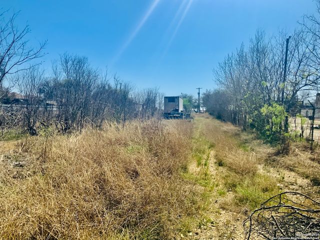 6723 W Commerce, San Antonio, TX 78227