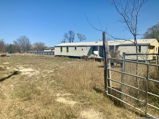 6723 W Commerce, San Antonio, TX 78227