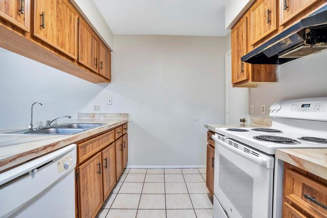 4592 LIGHTHOUSE CIRCLE 77, Orlando, FL 32808