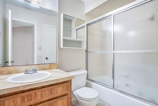 4592 LIGHTHOUSE CIRCLE 77, Orlando, FL 32808