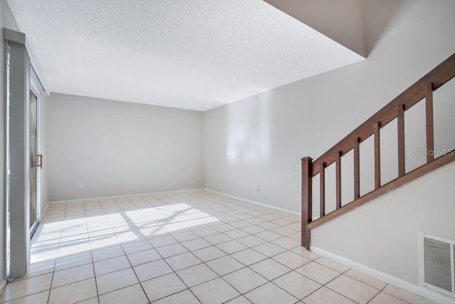 4592 LIGHTHOUSE CIRCLE 77, Orlando, FL 32808