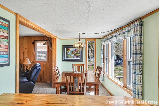 7566 Main Street, Newaygo, MI 49337