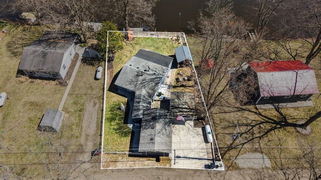7566 Main Street, Newaygo, MI 49337