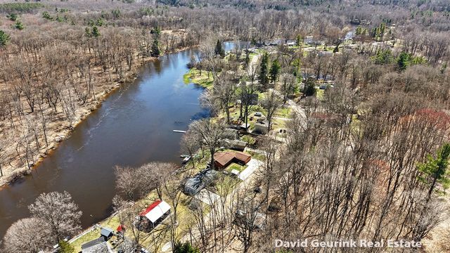 7566 Main Street, Newaygo, MI 49337