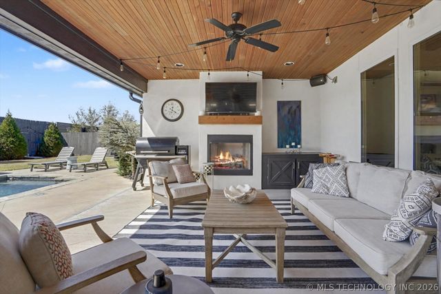 7390 E 127th Street S, Bixby, OK 74008