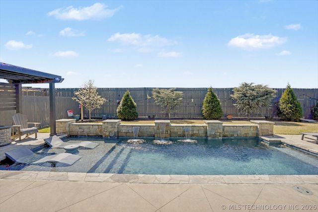 7390 E 127th Street S, Bixby, OK 74008