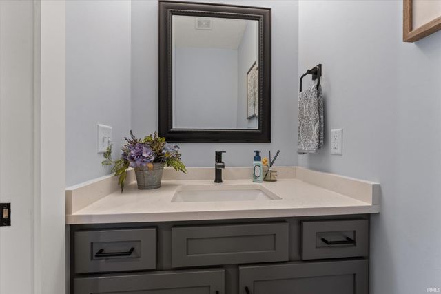 923 N Lawrence Street, South Bend, IN 46617