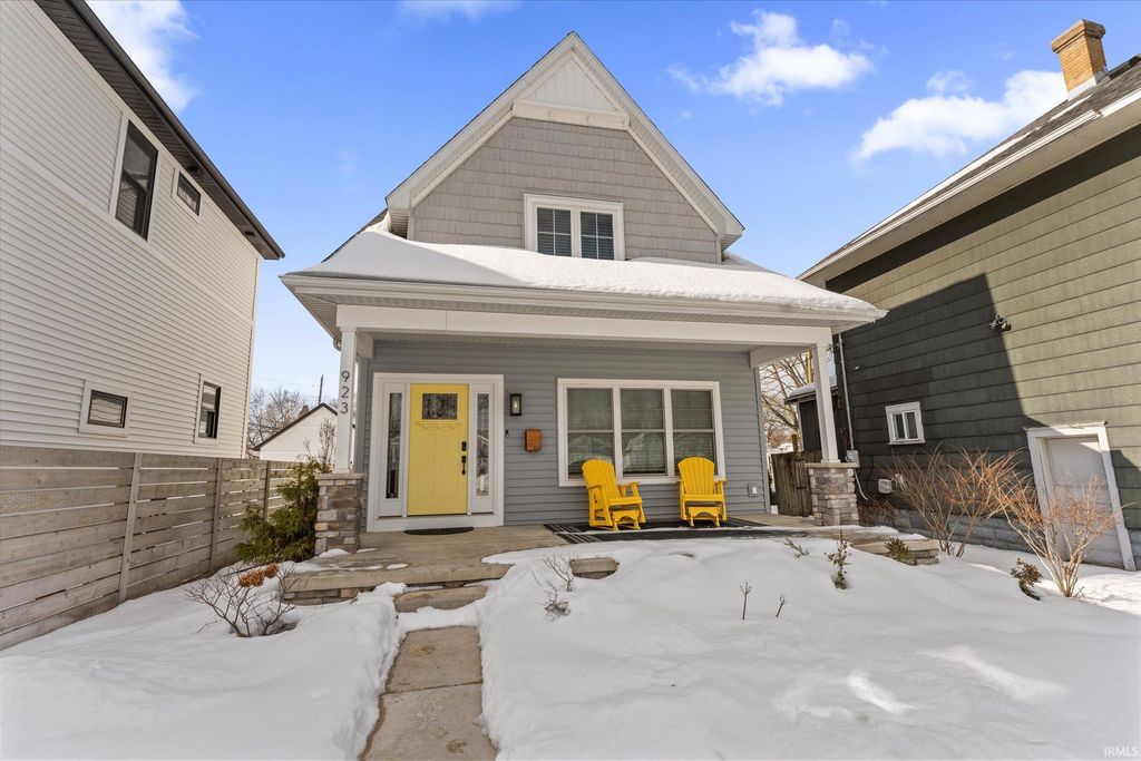 923 N Lawrence Street, South Bend, IN 46617