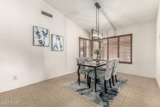 11001 E CHESTNUT Drive, Sun Lakes, AZ 85248