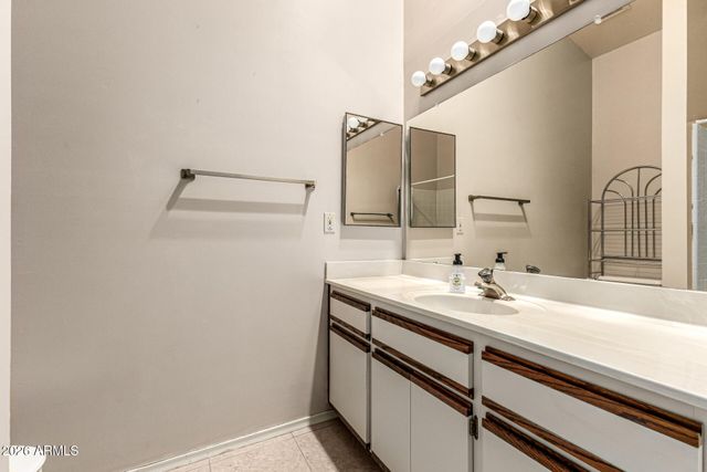 11001 E CHESTNUT Drive, Sun Lakes, AZ 85248