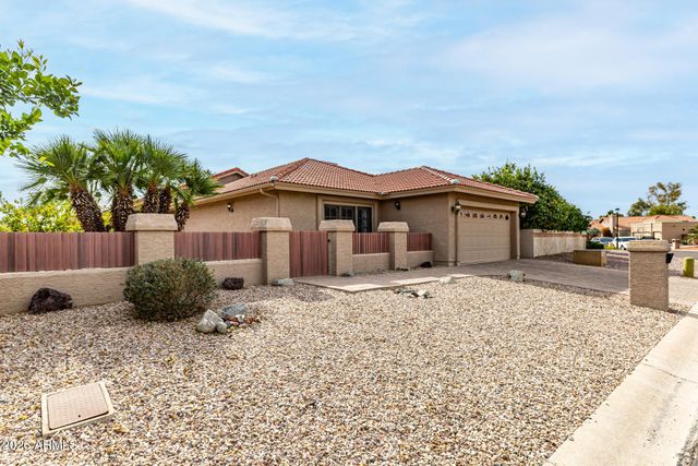 11001 E CHESTNUT Drive, Sun Lakes, AZ 85248