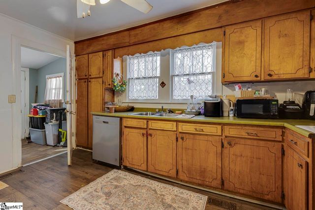 524 Fleming Street, Laurens, SC 29360