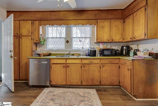 524 Fleming Street, Laurens, SC 29360