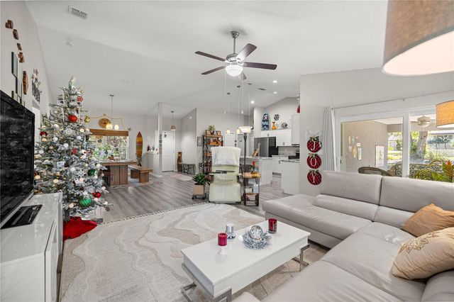 9239 SW 197TH CIRCLE, Dunnellon, FL 34432