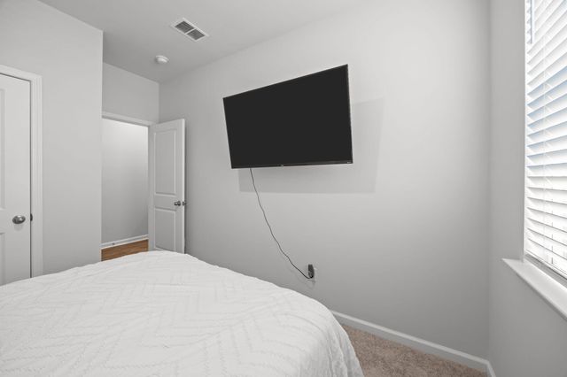 300 Feldspar Lane, Ladson, SC 29456