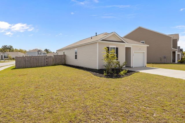 300 Feldspar Lane, Ladson, SC 29456