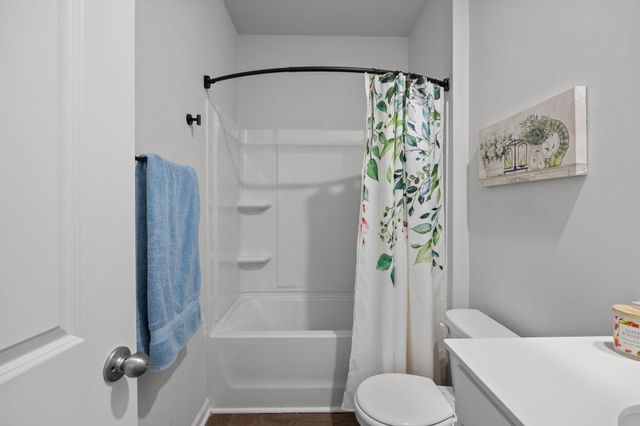 300 Feldspar Lane, Ladson, SC 29456