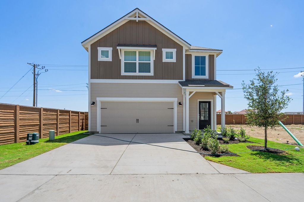 128 Desert Hare DR, Jarrell, TX 76537