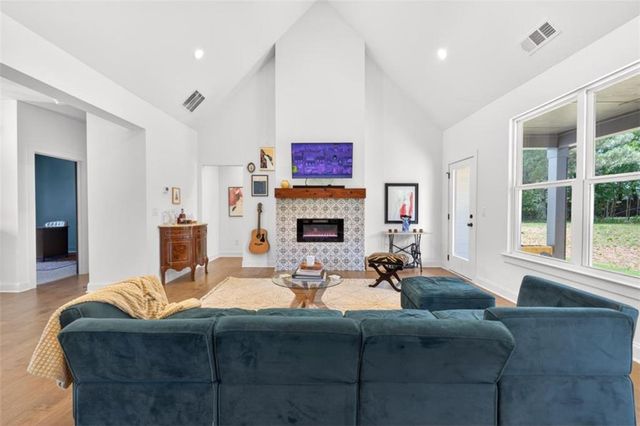 61 Caden Lane, Athens, GA 30607