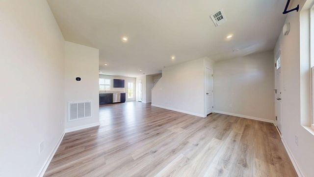 2005 Westchester Dr, Nashville, TN 37207