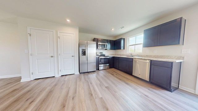 2005 Westchester Dr, Nashville, TN 37207