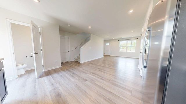 2005 Westchester Dr, Nashville, TN 37207