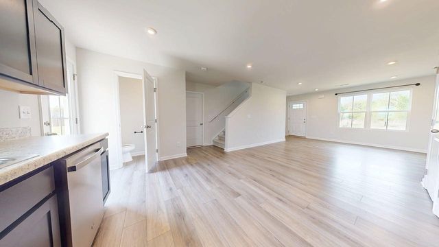 2005 Westchester Dr, Nashville, TN 37207