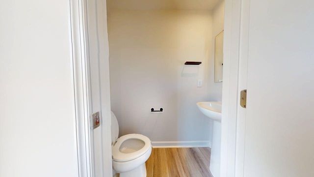 2005 Westchester Dr, Nashville, TN 37207