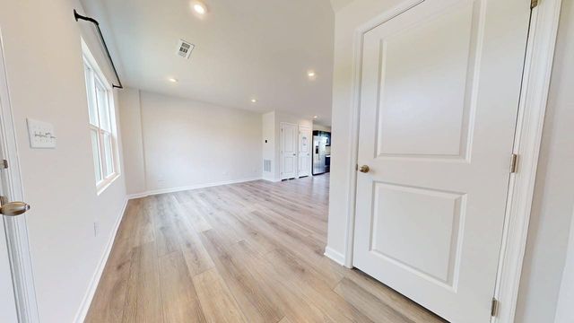 2005 Westchester Dr, Nashville, TN 37207