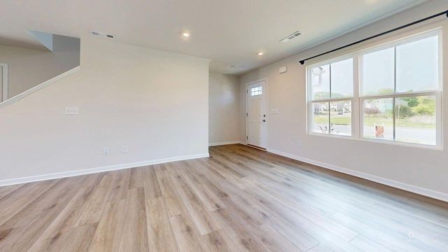 2005 Westchester Dr, Nashville, TN 37207