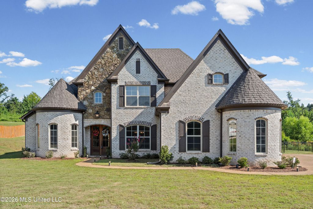 224 Poplar Lane, Holly Springs, MS 38635 — exterior