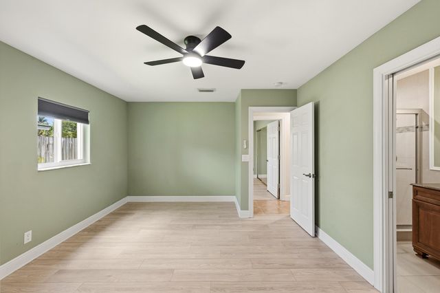 2811 NE 16th Street, Pompano Beach, FL 33062
