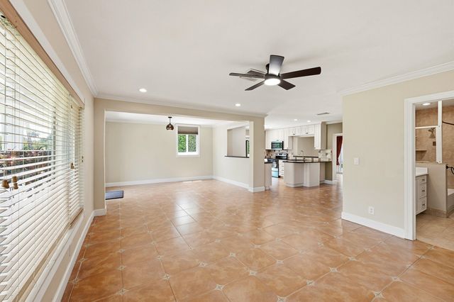 2811 NE 16th Street, Pompano Beach, FL 33062