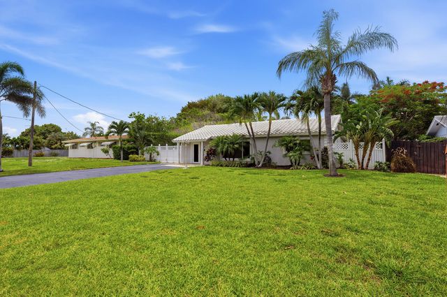 2811 NE 16th Street, Pompano Beach, FL 33062